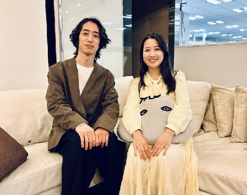 角野隼斗さんと談笑する妹・未来さん