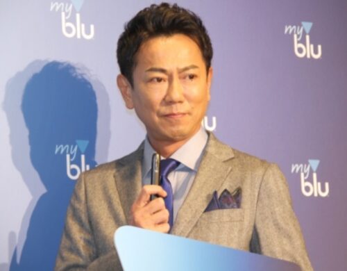 東幹久さん
