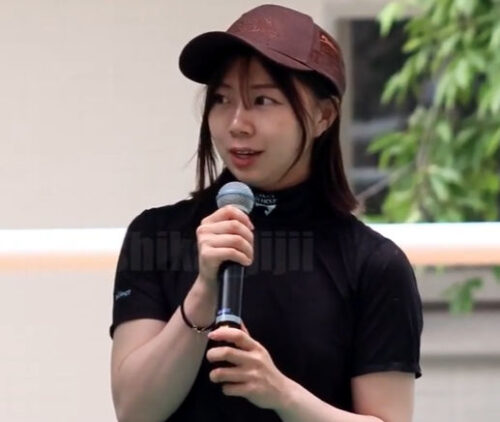 阪神競馬場でト-クショーに臨む河原田菜々騎手