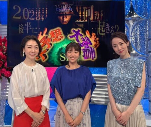 そこまで言って委員会NP収録後の丸田佳奈さん（右）　　（出典：本人公式ブログ）