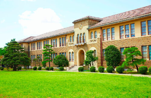 神戸女学院大学 